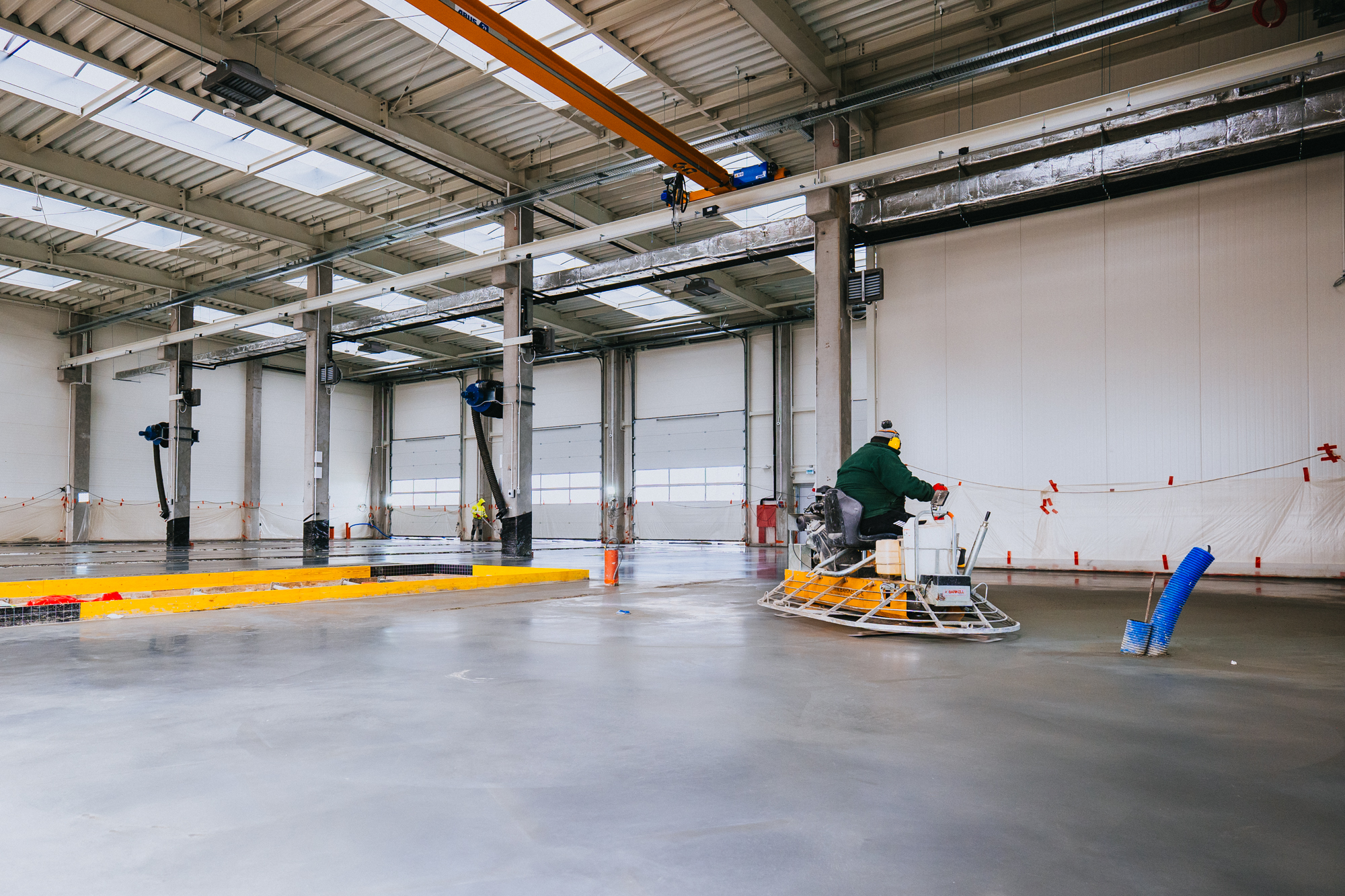 Ostatnia prosta na budowie serwisu Mercedes-Benz Trucks w Ujrzanowie. Zobacz aktualny postęp prac POL-MET